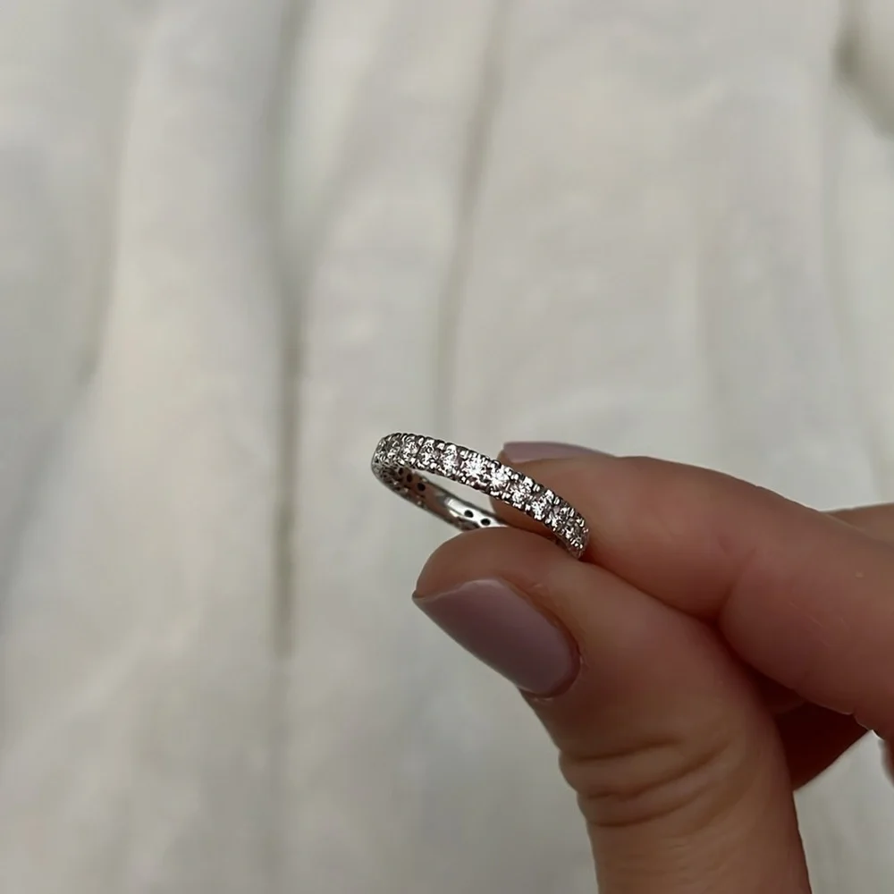 Diamond Wedding Band, White 14k Gold, Prong Set With Lace Detail Sides Size 5.5 - Picture 4 of 8